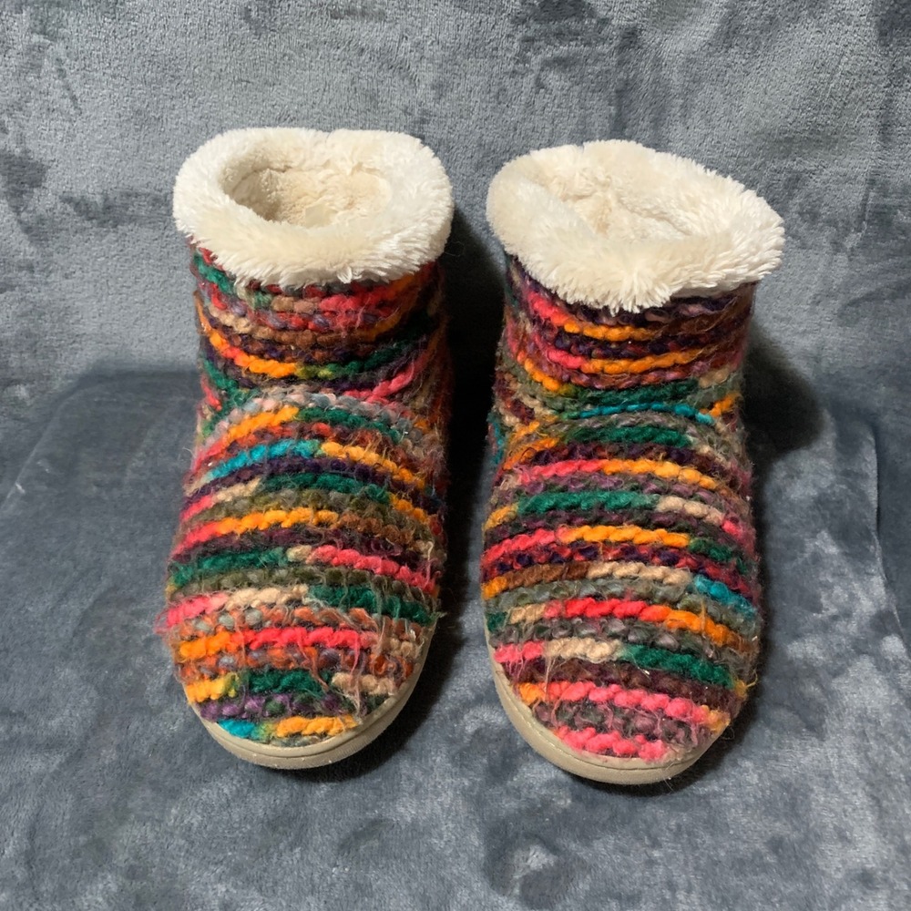 Minnetonka Slipper Boots Womens L 8-9 Rainbow Knit Faux Fur Cottage44048 - Picture 3 of 15